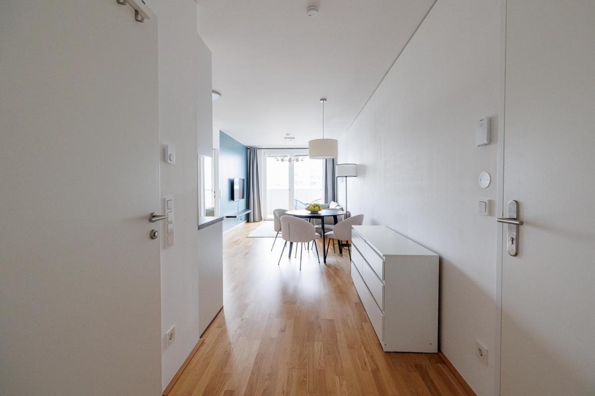 Lovely Apartment In Marina Tower - 10Min To City Center Vídeň Exteriér fotografie