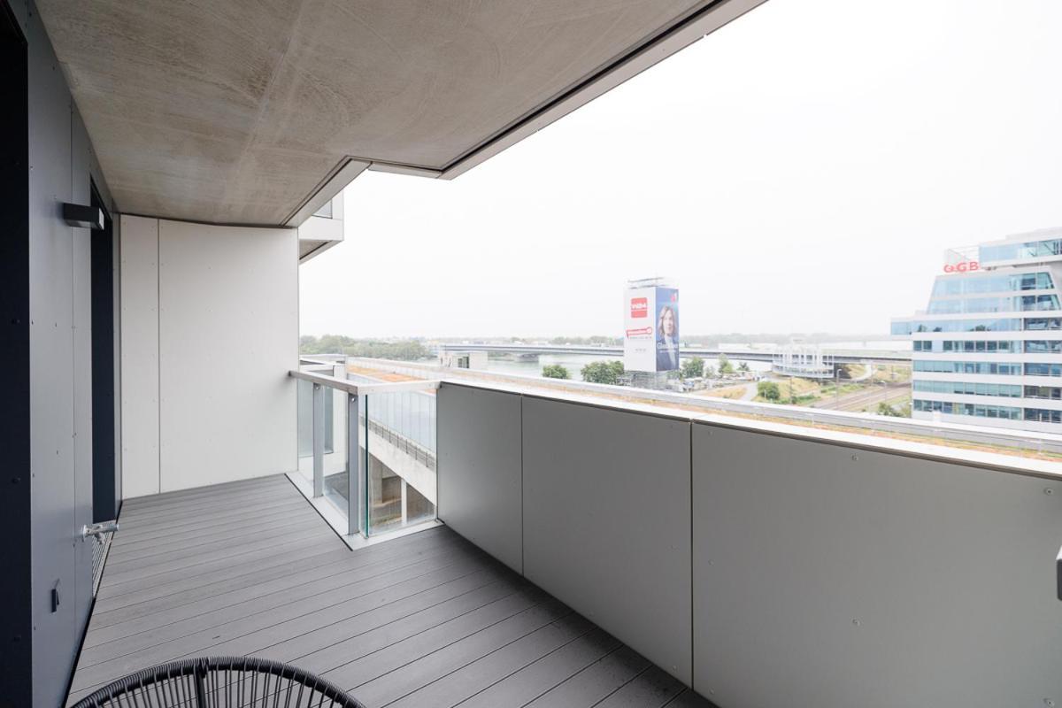 Lovely Apartment In Marina Tower - 10Min To City Center Vídeň Exteriér fotografie