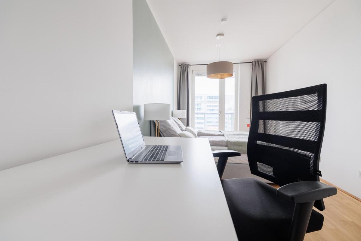 Lovely Apartment In Marina Tower - 10Min To City Center Vídeň Exteriér fotografie