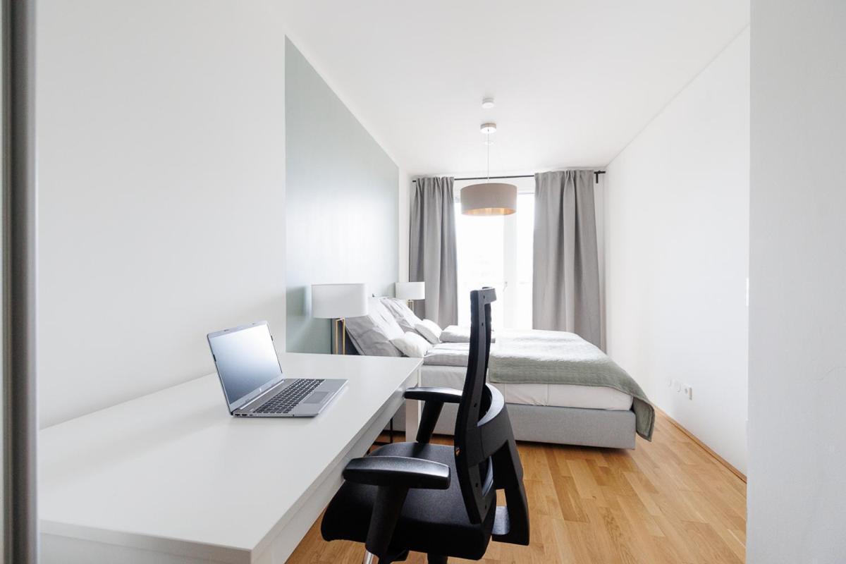 Lovely Apartment In Marina Tower - 10Min To City Center Vídeň Exteriér fotografie
