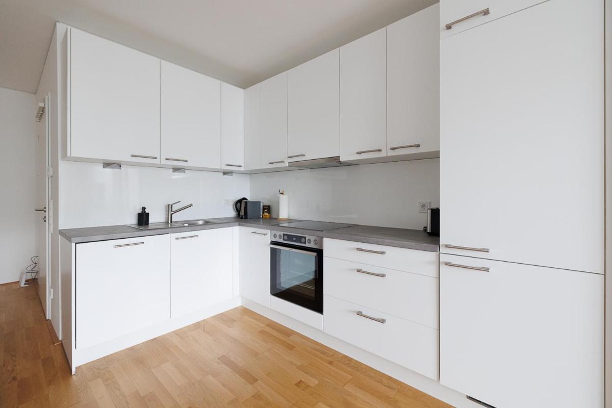 Lovely Apartment In Marina Tower - 10Min To City Center Vídeň Exteriér fotografie